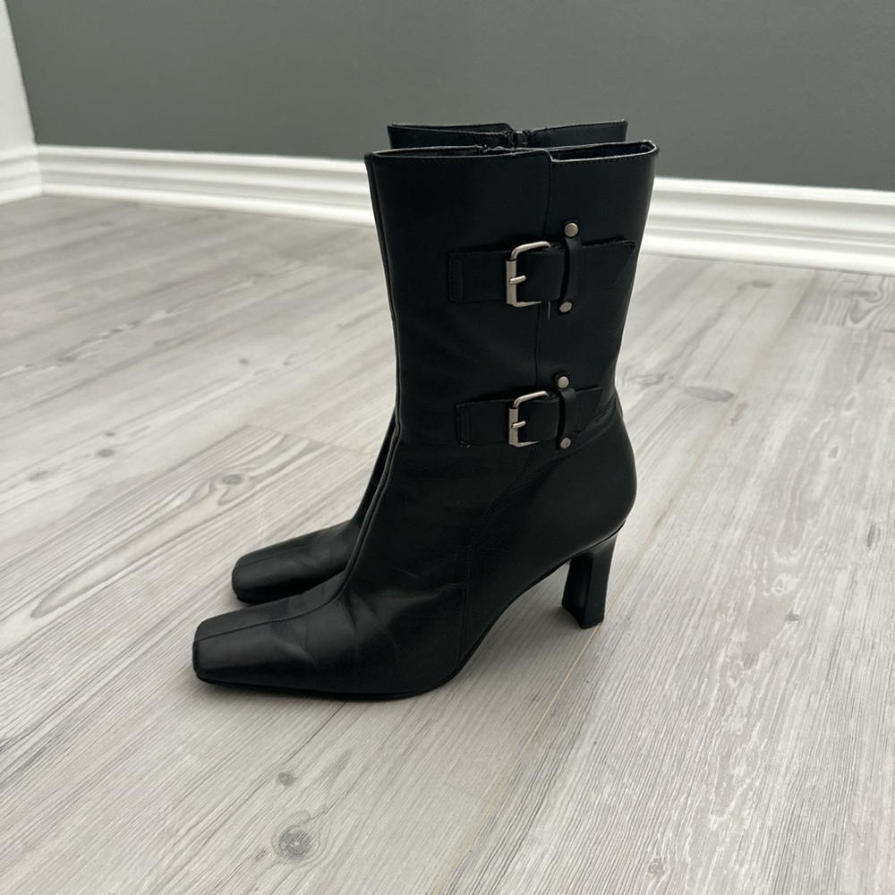 7.5 black leather pointed square heels